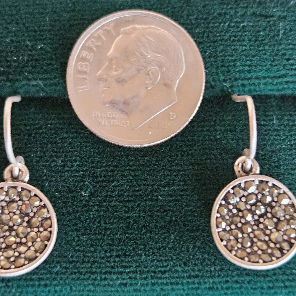 Kenneth Cole Earrings - Picture 8 of 8